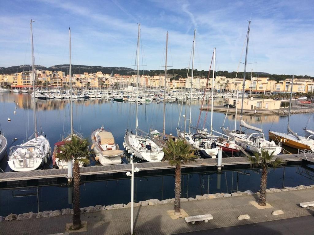 Gruissan Appartement Calme, Vue Sur Port De Plaisance -Clim, Empl.Parking Exterior foto